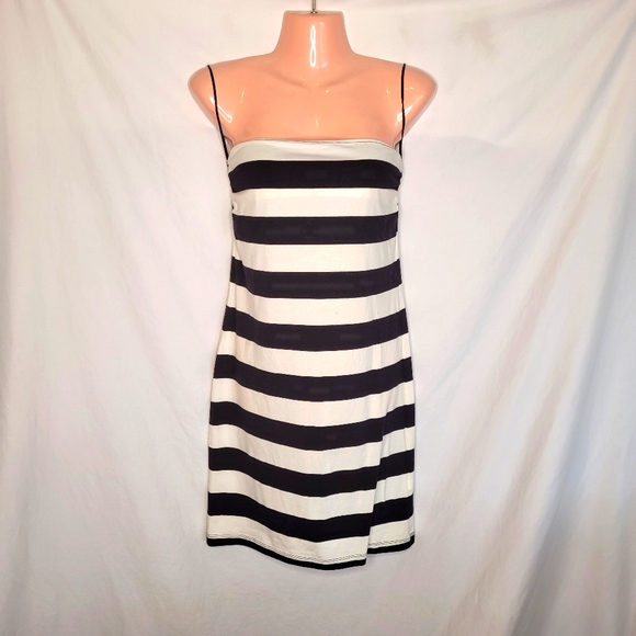 H&M NWT Strapless Dress - Picture 1 of 4